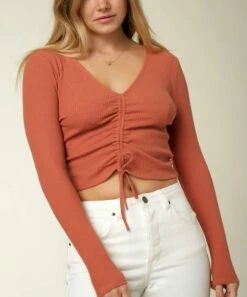 Coupon ❤️ O'Neill Sandstone Leanne Ruched V-Neck Crop Top - Juniors 🔔 -O'Neill Sales zu101704736 alt 1 tm1656530121