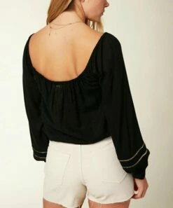 Top 10 👏 O'Neill Black Laine Square-Neck Top - Juniors 🛒 -O'Neill Sales zu102876325 alt 2 tm1644337128