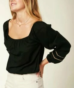 Top 10 👏 O'Neill Black Laine Square-Neck Top - Juniors 🛒 -O'Neill Sales zu102876325 alt 3 tm1644337128