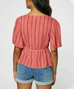 Coupon 👍 O'Neill Rose Stripe Wes V-Neck Top - Juniors 😀 -O'Neill Sales zu106706496 alt 1 tm1656516914