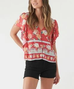 Top 10 ๐ O'Neill Red Floral Flutter-Sleeve Maggy Button-Up Top - Juniors โ 8 Top 10 ๐ O'Neill Red Floral Flutter-Sleeve Maggy Button-Up Top - Juniors โ -O'Neill Sales zu109092209 alt 1 tm1664890170