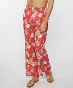 New 🥰 O'Neill Red Floral Johnny Straight-Leg Pants - Juniors 🌟 -O'Neill Sales zu109092891 alt 2 tm1664890648