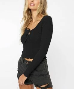 Cheap ๐ O'Neill Black Front-Tie Long-Sleeve Lindley Crop Top - Juniors โ๏ธ 9 Cheap ๐ O'Neill Black Front-Tie Long-Sleeve Lindley Crop Top - Juniors โ๏ธ -O'Neill Sales zu109094347 alt 2 tm1664890648