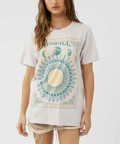 Brand new 💯 O'Neill Purple Cosmic Crewneck Tee - Juniors 🌟 -O'Neill Sales zu109094573 alt 1 tm1664890027