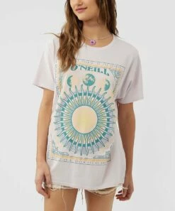 Brand new 💯 O'Neill Purple Cosmic Crewneck Tee - Juniors 🌟