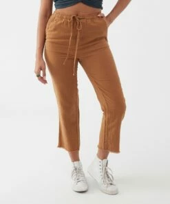 Best Sale 💯 O'Neill Camel Pocket Drawstring Corie Linen-Blend Crop Pants - Juniors 👏 -O'Neill Sales zu110751553 alt 1 tm1671210852