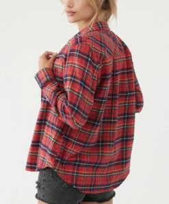 Outlet ⭐ O'Neill Red Plaid Logan Button-Up - Juniors 🥰 -O'Neill Sales zu110751842 alt 3 tm1671207857